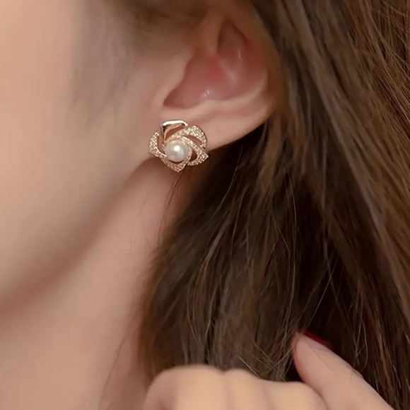 Rhinestone Pearl Rose Earrings - Picture 2 of 4